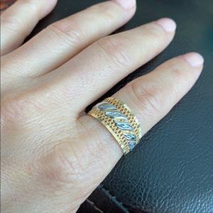 14K Solid Gold 2-tone Diamond-cut Leaf Ring